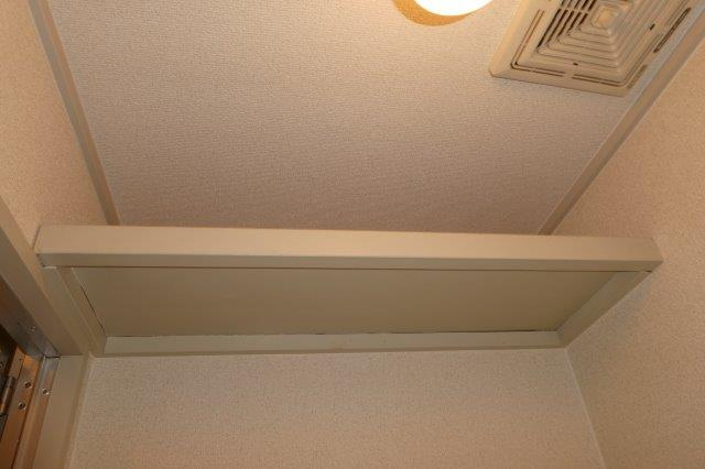 ノーブルハウスAのトイレ|トイレ棚