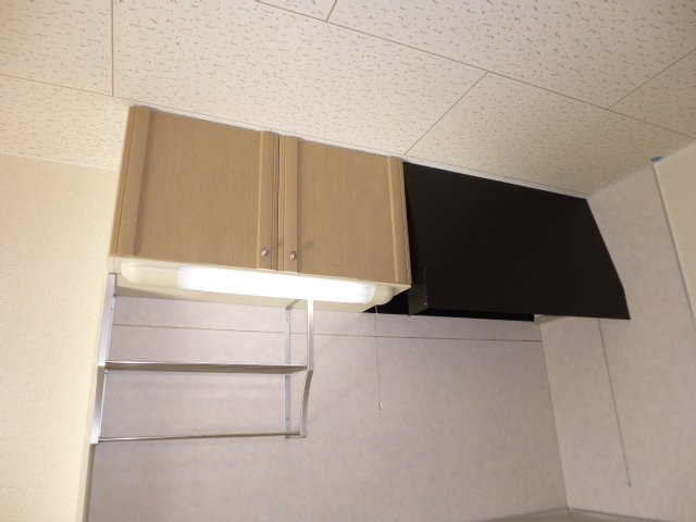 ラピュータ大島Ｃのキッチン|キッチン上収納