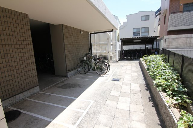 【その他】 | サンティールユイ | 駐輪場