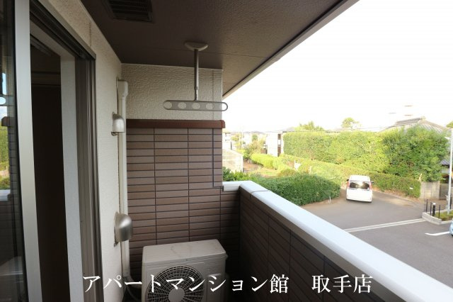 モンターニュのバルコニー