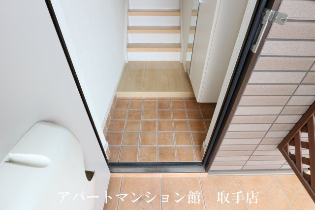モンターニュの玄関