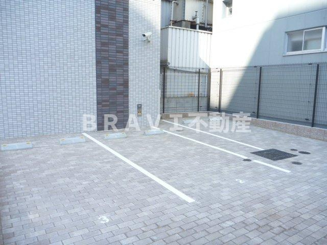 S-RESIDENCE淀屋橋（エスレジデンス淀屋橋）　BRAVI不動産の駐車場|【S-RESIDENCE淀屋橋】駐車場があります