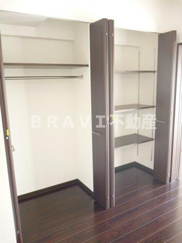 S-RESIDENCE淀屋橋（エスレジデンス淀屋橋）　BRAVI不動産の収納
