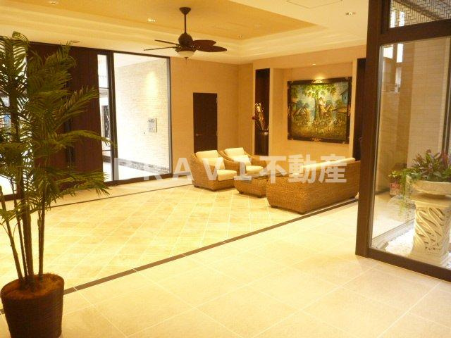 S-RESIDENCE淀屋橋（エスレジデンス淀屋橋）　BRAVI不動産のロビー