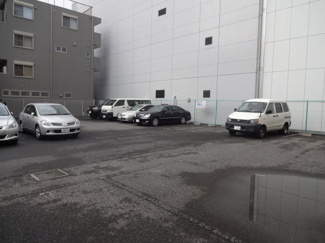 【駐車場】