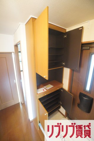 ロイヤルクレッセント西登戸の設備