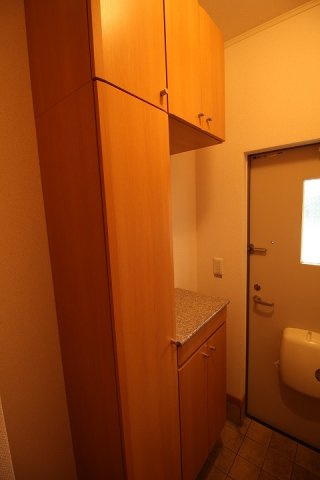 コンフォートD棟の収納|玄関収納です。