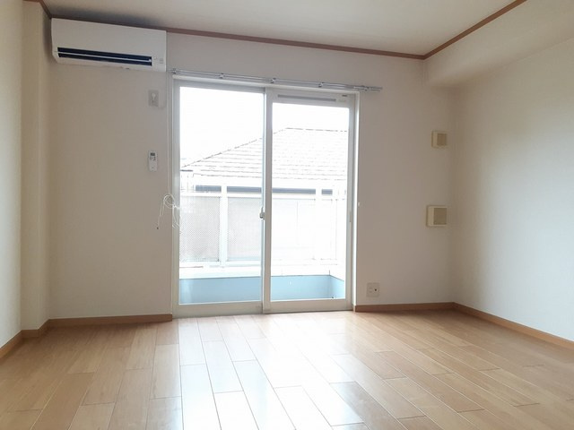 コンフィデンス・コートの居間・リビング