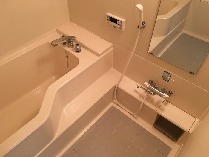 メゾンクレールＡの浴室