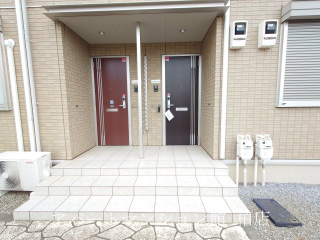 セジュールⅥの玄関