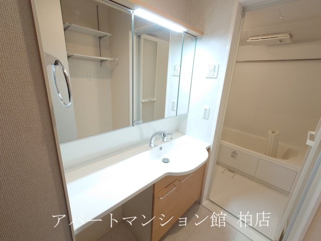 セジュールⅥの独立洗面台
