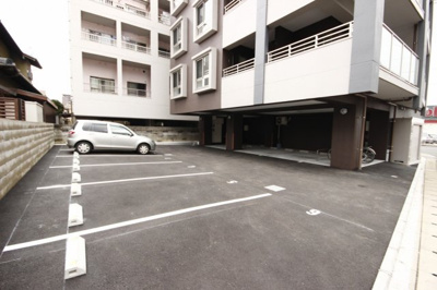 【駐車場】 | リクシア足原