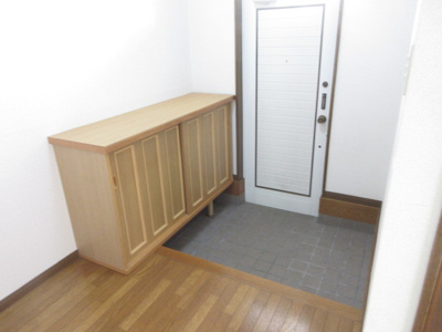 【玄関】 | レイクビレッジ好村B