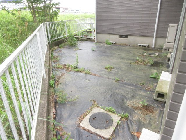 【庭】 | レイクビレッジ好村B