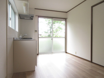 【居間・リビング】 | レイクビレッジ好村B