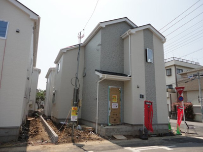【前面道路含む現地写真】 | 川口市本蓮2丁目　新築分譲住宅全6棟