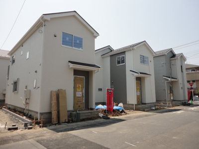 【前面道路含む現地写真】 | 川口市本蓮2丁目　新築分譲住宅全6棟