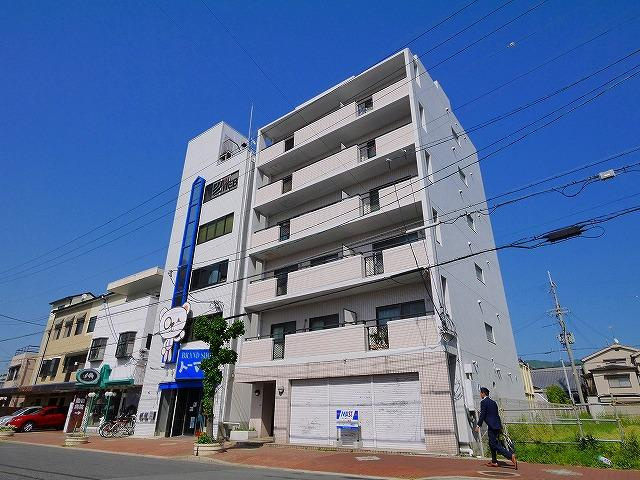 コーポやすらぎ（南袋町）の外観