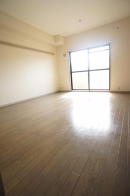 【居間・リビング】 | メルベーユ出戸 | 明るいリビング