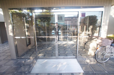 【エントランス】 | メルベーユ出戸