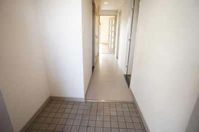 【玄関】 | メルベーユ出戸 | 広めの玄関