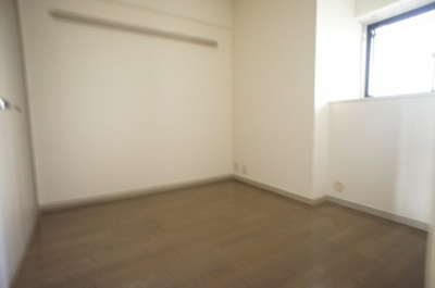 【洋室】 | メルベーユ出戸