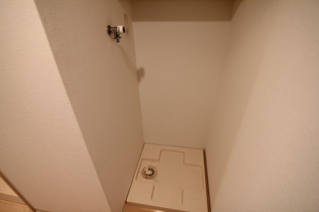 【設備】 | SWISS立花(スイス立花) | 洗濯機置場