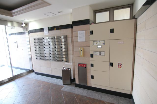 【エントランス】 | SWISS立花(スイス立花) | 宅配ボックス