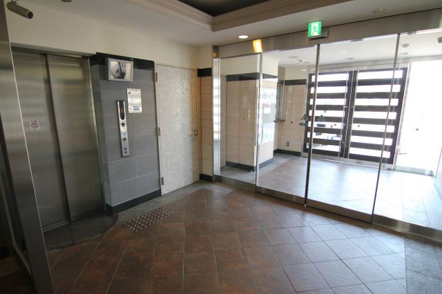 【ロビー】 | SWISS立花(スイス立花) | エレベーター