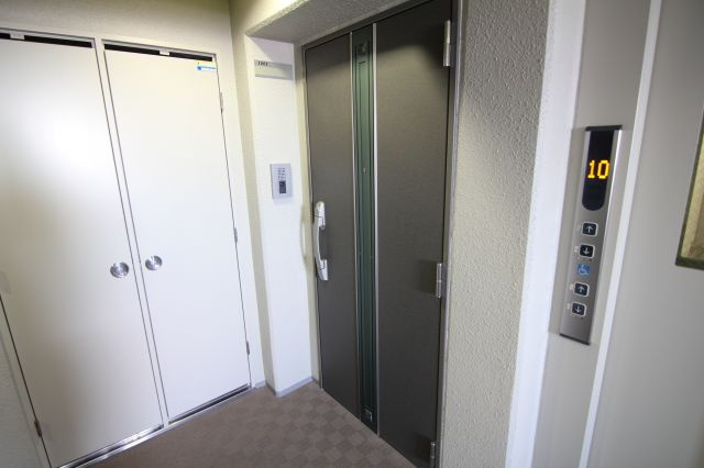 【玄関】 | SWISS立花(スイス立花)