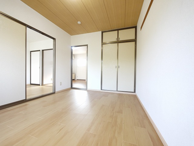 ヴィラージュ島田の洋室|スタンダードな洋室です