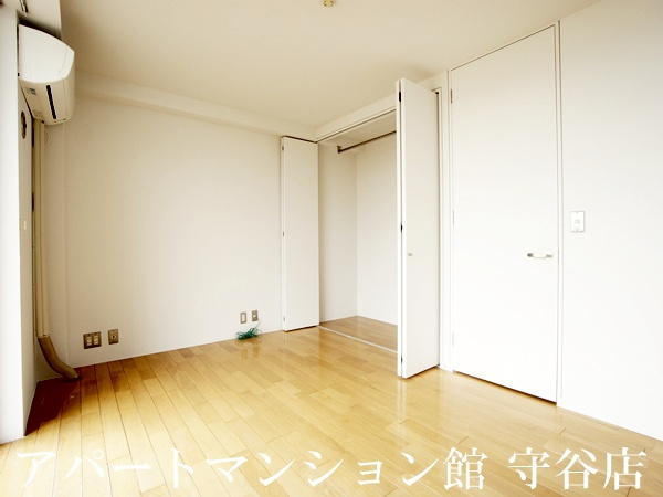 ストリームの寝室