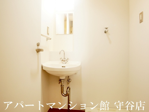 ストリームの洗面所