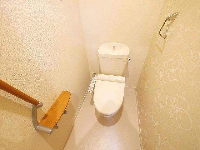 ＦＯＲＥＮＡ　生駒のトイレ|ゆったりとした空間のトイレです