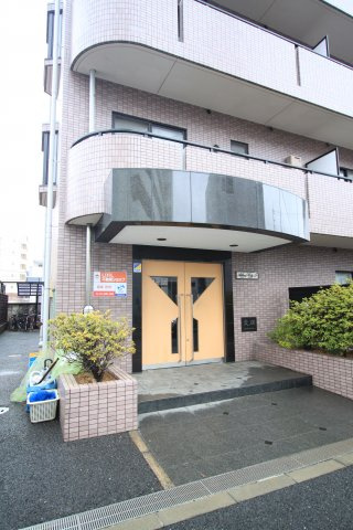 【エントランス】 