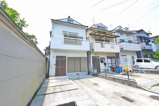 飛鳥園一戸建の外観