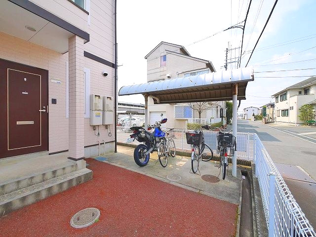 シャトレー富堂Aのその他共用部分|自転車置き場があります。