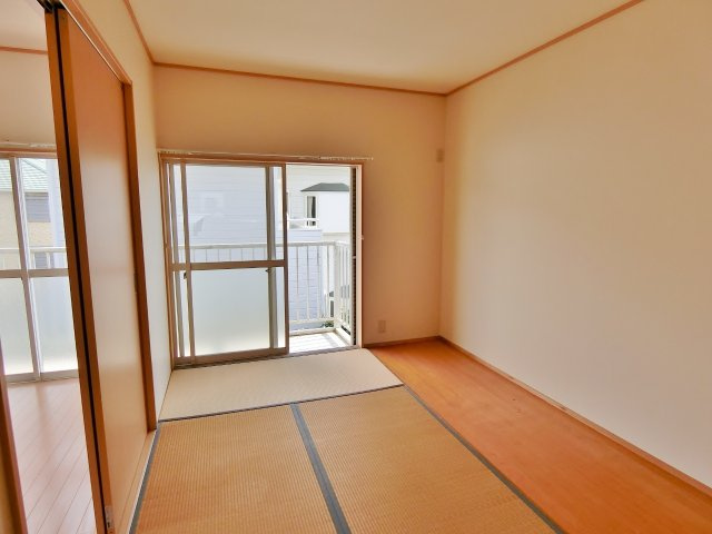 立花ハイツの和室