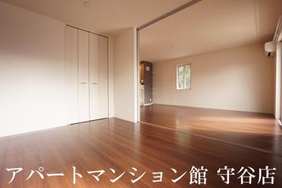 【寝室】 | ボナール | 反転です
