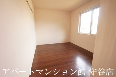 【寝室】 | ボナール | 反転です