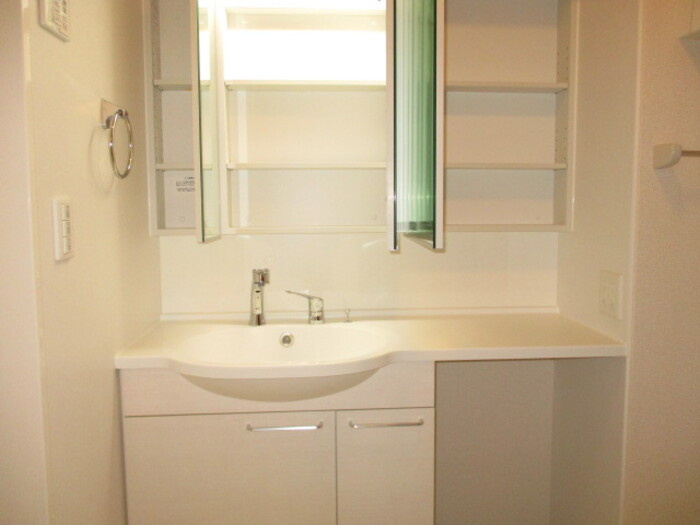 エスポワールⅢの独立洗面台