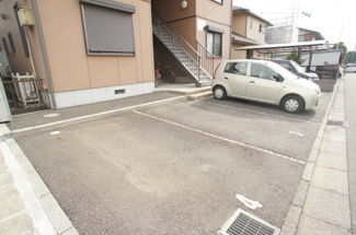 【駐車場】