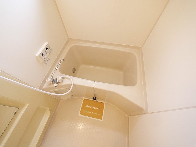 リビングタウン新大宮　Ｄ棟の浴室|お風呂で日々の疲れを落としましょう