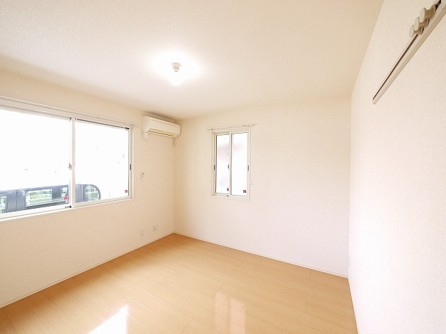 リビングタウン新大宮　Ｄ棟の洋室|使い勝手のいい洋室です