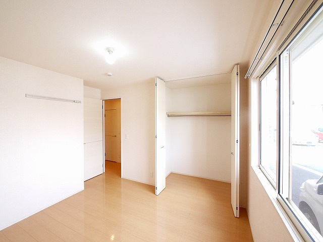 リビングタウン新大宮　Ｄ棟の寝室|落ち着いて過ごせるお部屋なので、寝室にいかがでしょうか