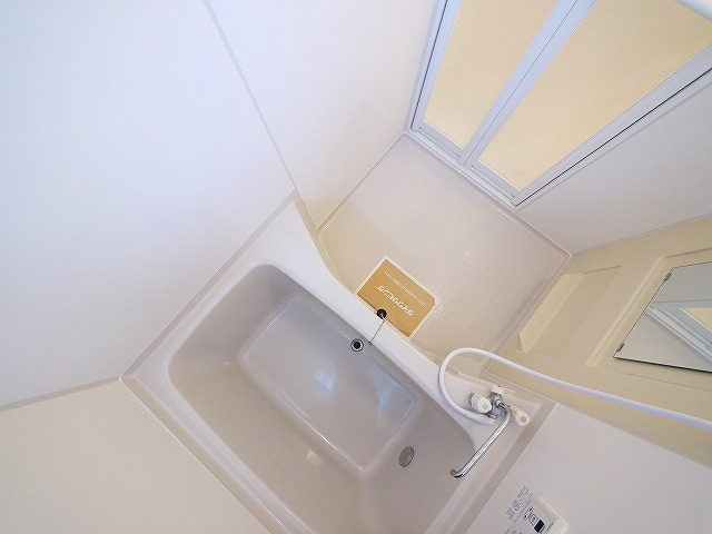 リビングタウン新大宮　Ｄ棟の浴室|コンパクトで使いやすいお風呂です