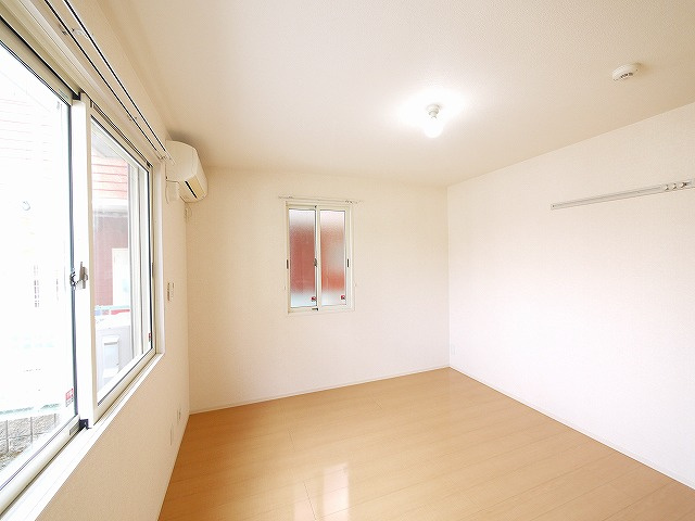 リビングタウン新大宮　Ｄ棟の洋室|広々とした洋室です