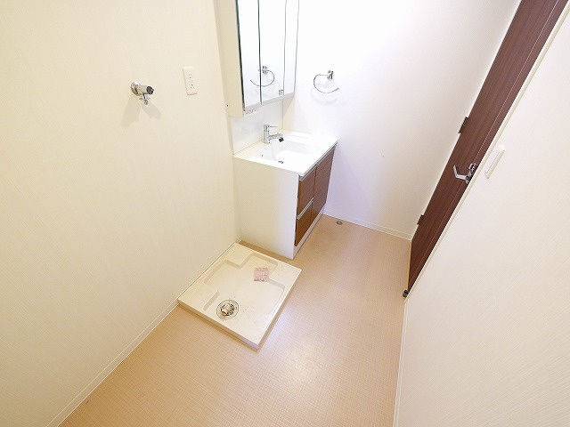 アンジュ高天の洗面所|忙しい朝には欠かせない洗面所です