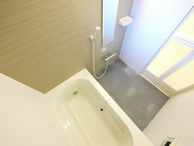 アンジュ高天の浴室|コンパクトで使いやすいお風呂です