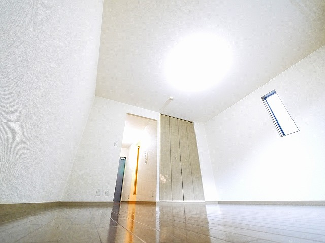 プレミールアオノの居間・リビング|ゆったりとしたリビングです